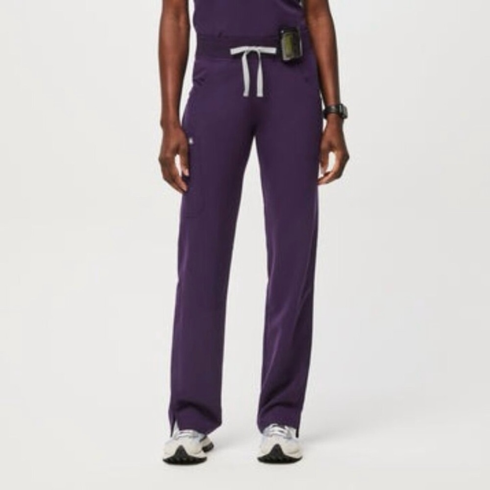 Figs Kade Cargo Scrub Pants in Dark Purple Size Small